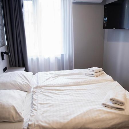 Hotel Paradiso Suchedniów Екстериор снимка