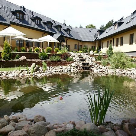 Hotel Paradiso Suchedniów Екстериор снимка