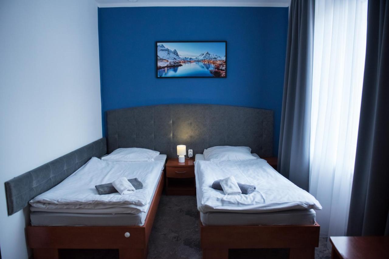 Hotel Paradiso Suchedniów Екстериор снимка