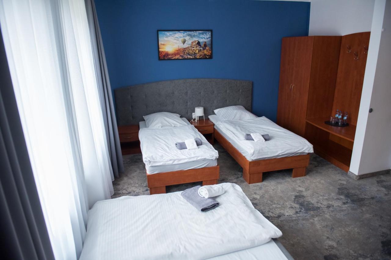 Hotel Paradiso Suchedniów Екстериор снимка
