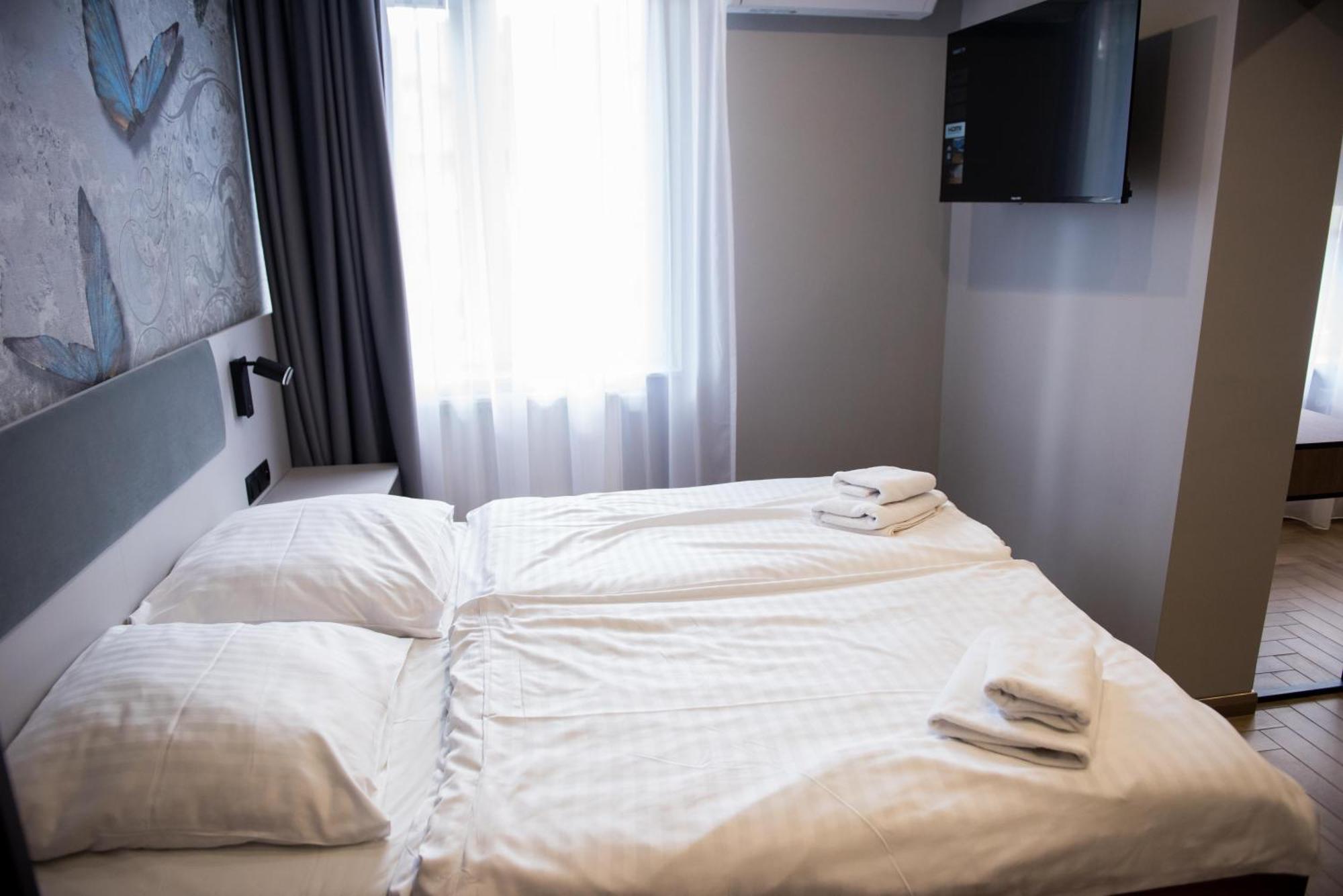 Hotel Paradiso Suchedniów Екстериор снимка