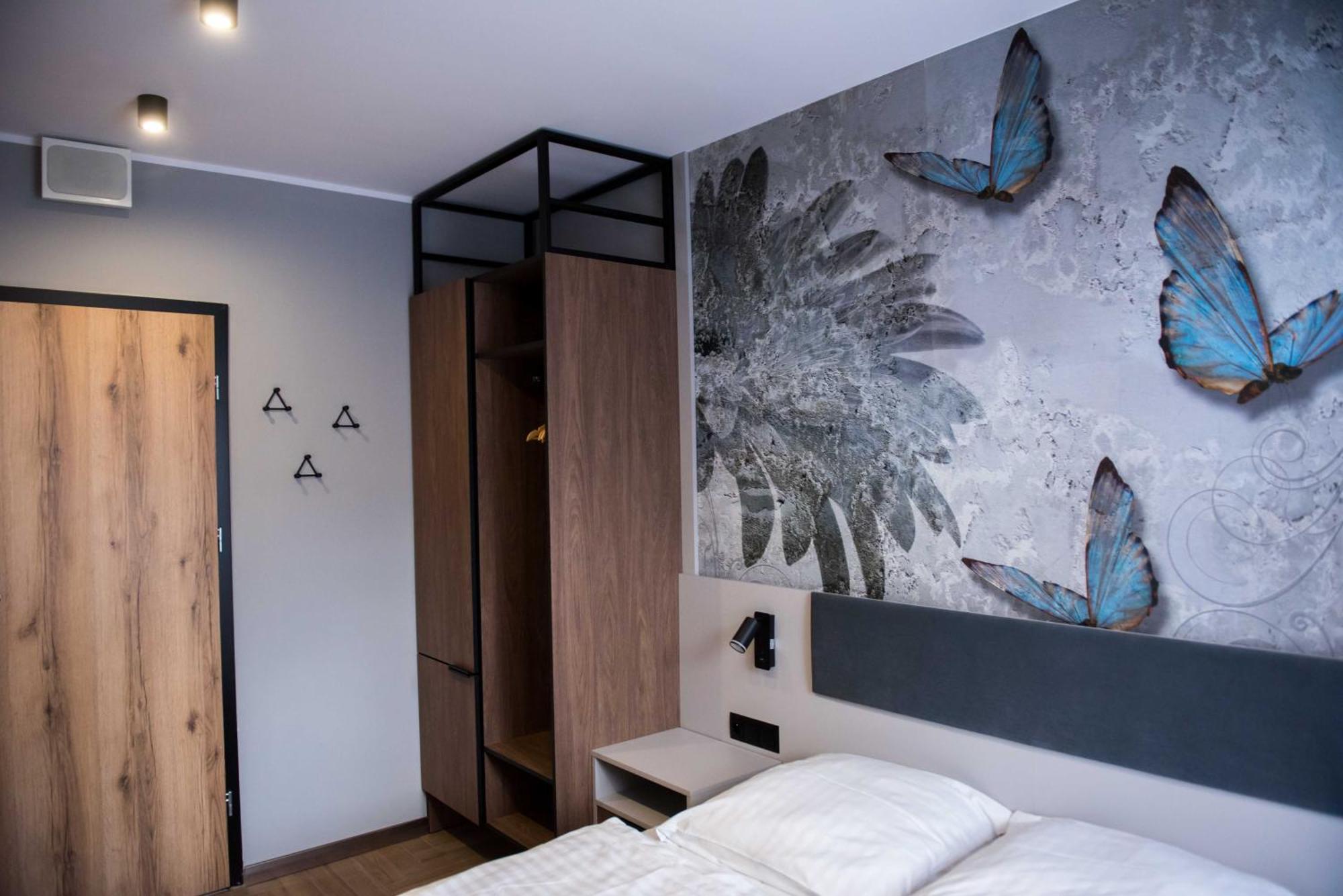 Hotel Paradiso Suchedniów Екстериор снимка